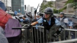 Hong Kong police fire rubber bullets as protests turn to violent chaos