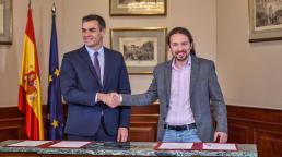 España: Pedro Sánchez y Pablo Iglesias firman un acuerdo de gobierno