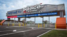El Kennedy Space Center Visitor Complex cierra temporalmente debido a la amenaza de COVID-19