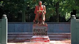 Italia: Vandalizan la estatua dedicada al periodista Indro Montanelli en Milán. Foto: Pablo Munini 
