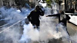 French police use teargas at gilets jaunes protest in Paris