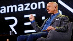 Jeff Bezos to Step Down as Amazon C.E.O.