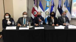 Los anfitriones del encuentro fueron los representantes en Argentina de los cinco países: El embajador Rony Abiú Chalí (Guatemala),  el embajador Orlando Gómez Zamora (Nicaragua),  la cónsul general Kenia Isabel Godoy  (Honduras), el embajador Eduardo Cardona Mata (El Salvador) y la embajadora Ginette Campos Rojas (Honduras).