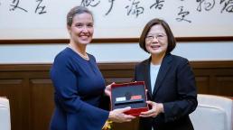  Sandra Oudkirk es designada por el Instituto Americano en Taiwán como nueva directora de su oficina en Taipei