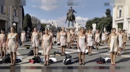 Demonstration in underwear for the former flight attendants of Alitalia