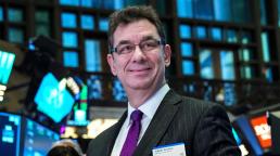 Pfizer CEO Sees Return to Normal Life ‘Soon’