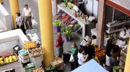 España comienza el 2023 con aumento de las pensiones y rebaja del IVA de algunos alimentos