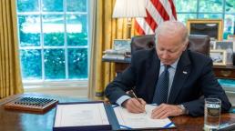 Biden firma un proyecto de ley de techo de deuda después de un enfrentamiento de meses, evitando el incumplimiento