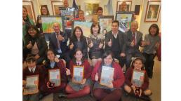 Estudiantes argentinos recibieron los diplomas ganados en la 54ª Exposición Mundial de Arte Escolar Infantil de Taiwán