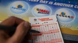 Mega Millions jackpot soars to nearly $1 billion