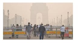 India’s capital chokes as air pollution levels hit 50 times the safe limit