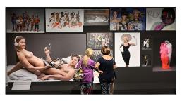 La exposición 'Oliviero Toscani. Profesión de fotógrafo' de 2022. (EFE EPA DANIEL DAL ZENNARO)