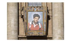 Carlo Acutis ya es el primer santo milenial