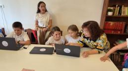 Taiwán y Argentina fortalecen la cooperación digital con una nueva aula tecnológica.