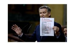 Feijóo exige a Sánchez disolver el Parlamento y convocar elecciones por los casos de corrupción.