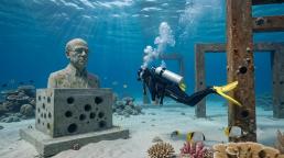 “Below Saint Lucia”: A New Underwater Experience Combining Art, History and Diving Tourism.