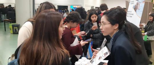 Taiwán promueve en Argentina “Contact Taiwan” y sus programas de becas en la Feria de Empresas de la UADE.