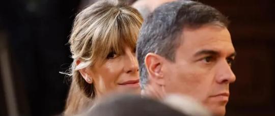 Begoña Gómez, la esposa de Pedro Sánchez fue procesada por cuatro delitos.