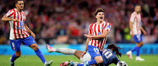 Atlético de Madrid empató ante Arsenal en Champions: gol de Julián Álvarez y preocupación por un golpe.