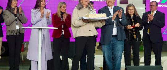 SKY Airline celebra 25 años de crecimiento y consolida su liderazgo como aerolínea low cost en América Latina.