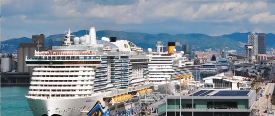 El WTTC insta a Barcelona a reconsiderar el aumento propuesto del impuesto turístico a los cruceristas .