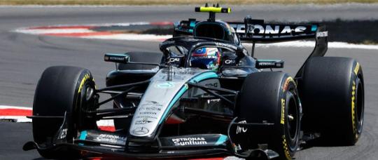 Antonelli Wins British GP Sprint Ahead of Hamilton and Norris.