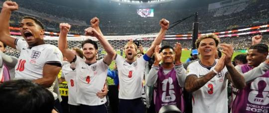 Bellingham double sends England past Mexico and into quarter-finals.