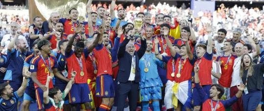 Spain crowns itself world champion.