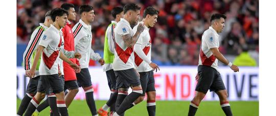River Plate perdió 1-0 ante Barracas Central y genera grandes críticas.