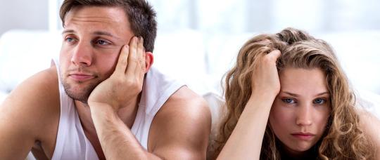 ¿Por qué las parejas se besan menos? Los cambios que están transformando la intimidad.