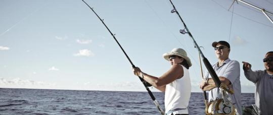 Pompano Beach vive para a pesca: charters, píeres e torneios de caiaque radical.