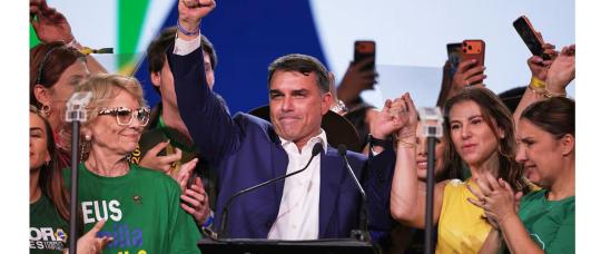 Flávio Bolsonaro (48.05%) and Lula (43.97%) Head to Brazil’s Presidential Runoff.